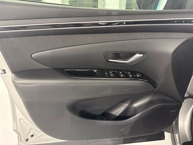 Used 2022 Hyundai Tucson Limited FWD image 17