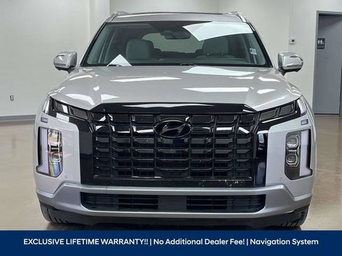 Used 2025 Hyundai Palisade SEL FWD image 2