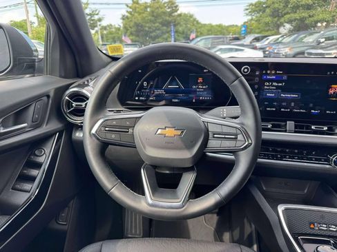 Used 2026 Chevrolet Equinox LT w/ Convenience Package II AWD/4WD image 22