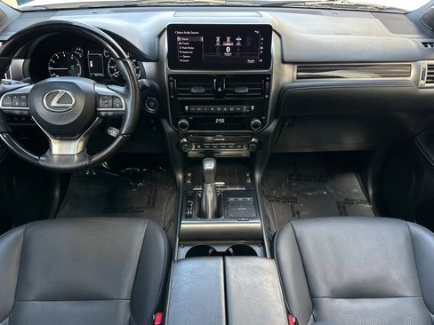 Used 2022 Lexus GX 460 Premium w/ Accessory Package AWD/4WD image 15