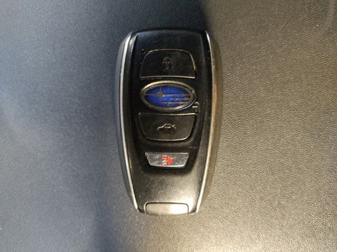 Used 2023 Subaru Ascent Premium w/ Convenience Package AWD/4WD image 32