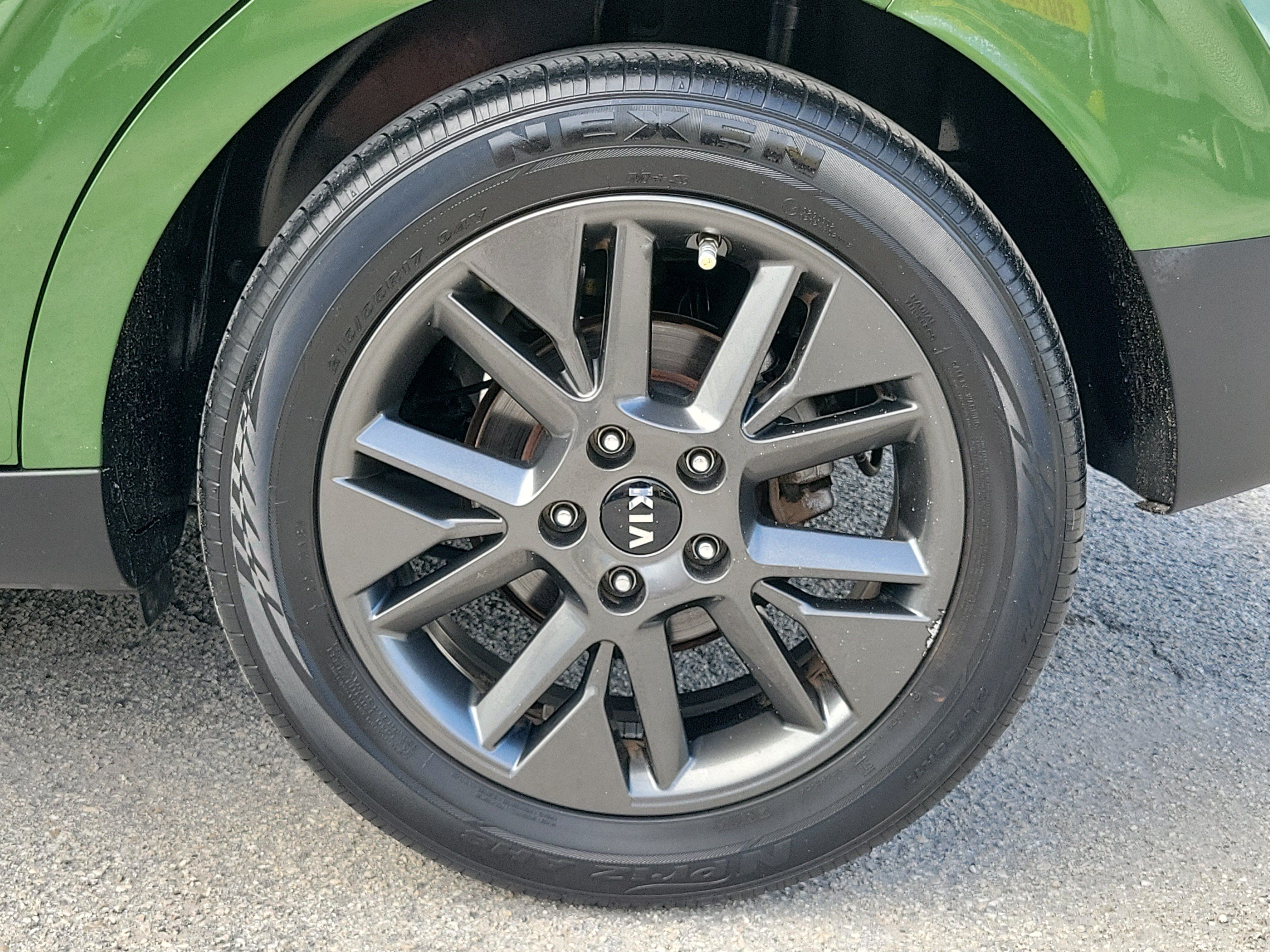 Used 2021 Kia Soul EX FWD image 9