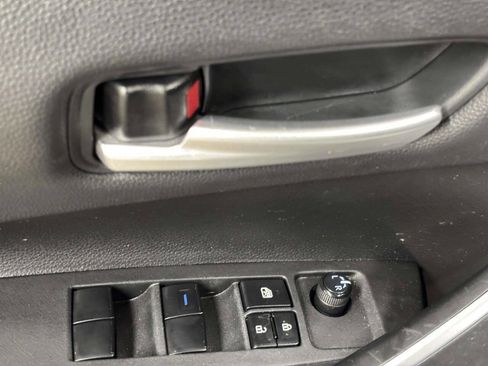 Used 2022 Toyota Corolla SE FWD image 26