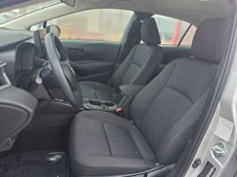 Used 2024 Toyota Corolla LE image 9