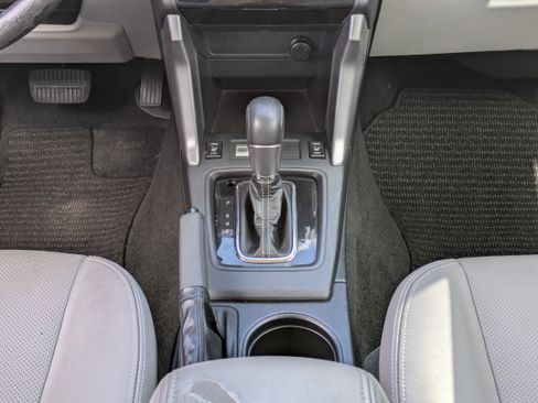 Used 2016 Subaru Forester 2.5i Touring w/ Eyesight & Navigation System image 20