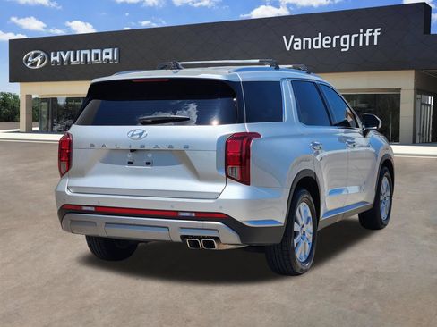 Used 2024 Hyundai Palisade SEL FWD image 4