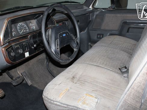 Used 1990 Ford F150 4x4 Regular Cab image 31