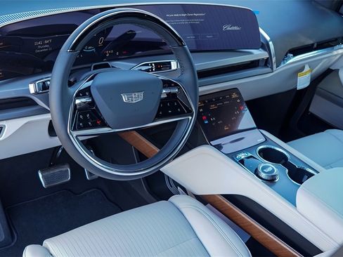 New 2026 Cadillac Vistiq Luxury image 8