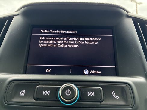 Used 2024 GMC Terrain SLE w/ Driver Convenience Package image 17