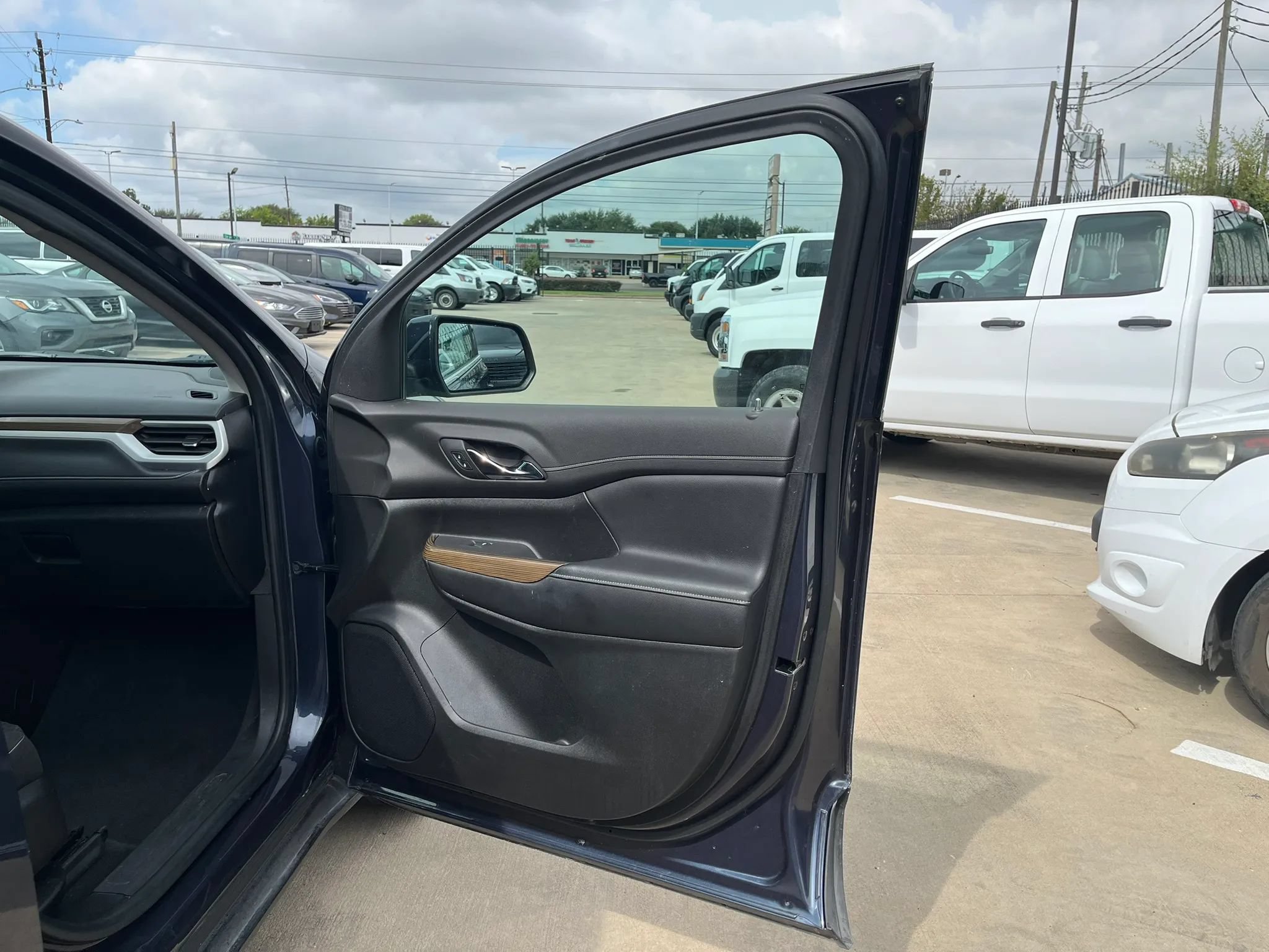 Used 2019 GMC Acadia SLE AWD/4WD image 34