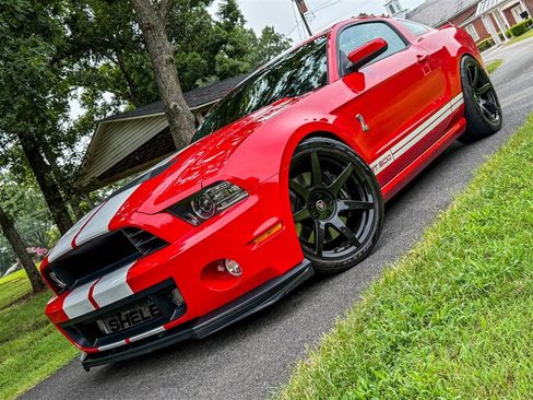 Used 2014 Ford Mustang Shelby GT500 w/ Equipment Group 821A RWD image 3
