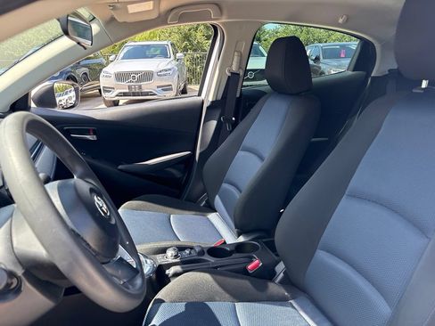 Used 2018 Toyota Yaris iA FWD image 15