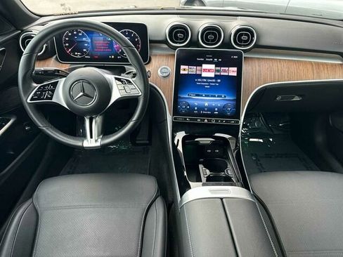 Used 2025 Mercedes-Benz C 300 4MATIC Sedan image 17