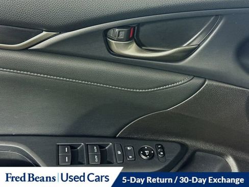 Used 2020 Honda Civic EX-L image 18