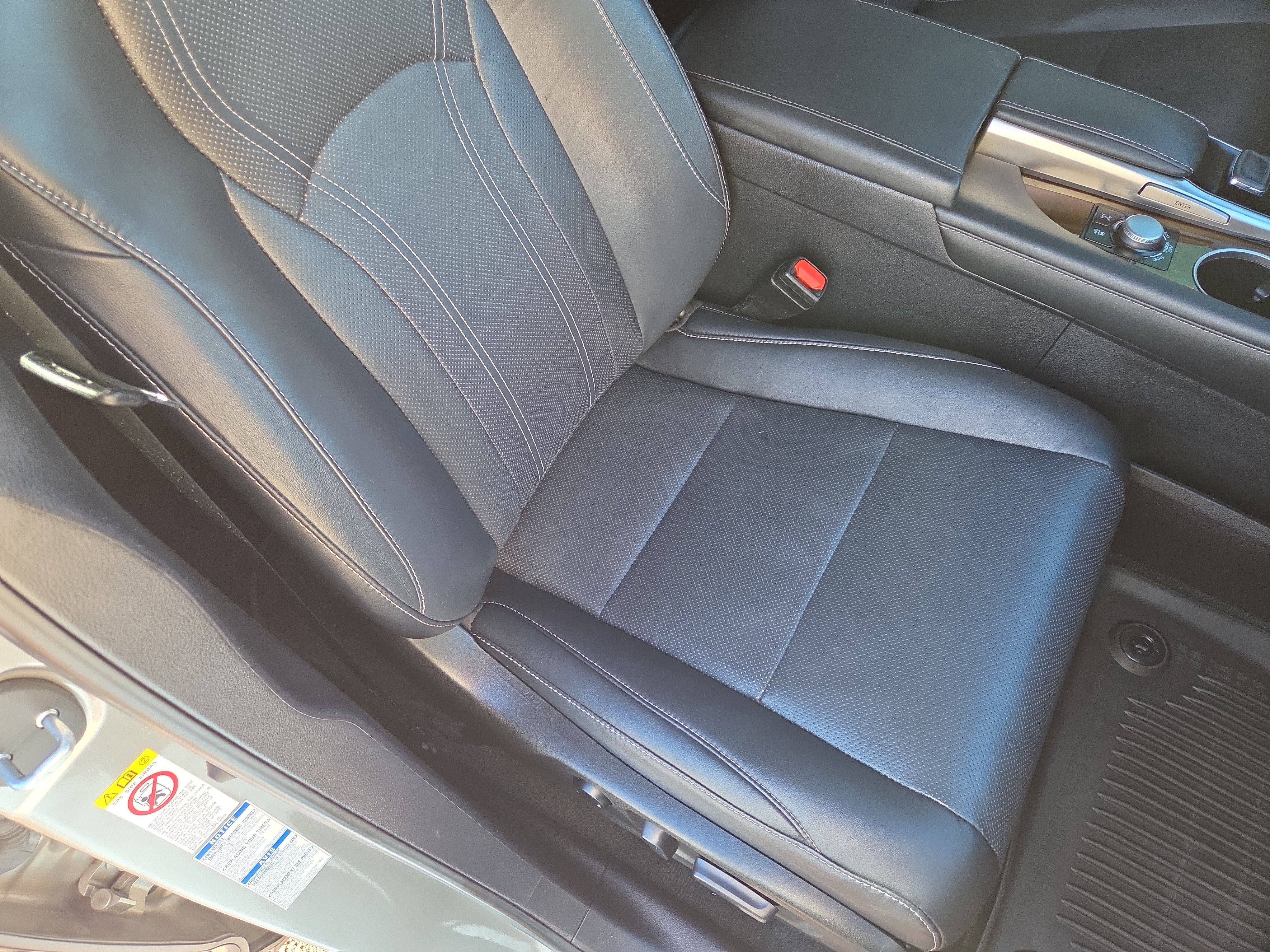 Used 2019 Lexus RX 350 AWD w/ Navigation Package image 16