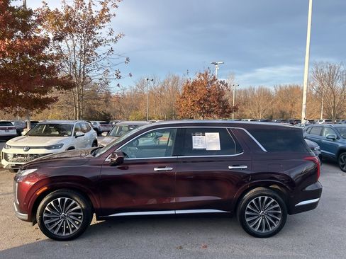 Used 2024 Hyundai Palisade Calligraphy image 6