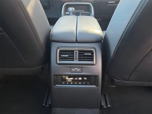 Used 2024 MAZDA CX-90 3.3 Turbo w/ Premium Package image 13