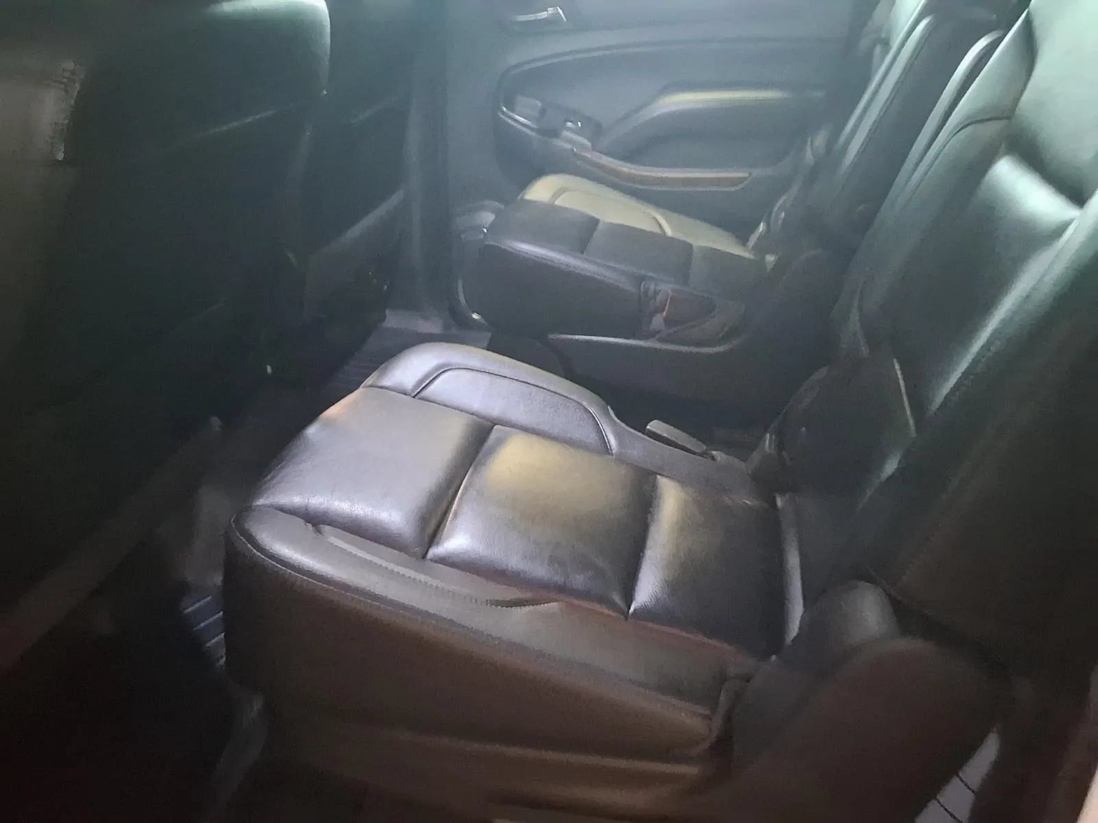 Used 2018 Chevrolet Suburban LT AWD/4WD image 15