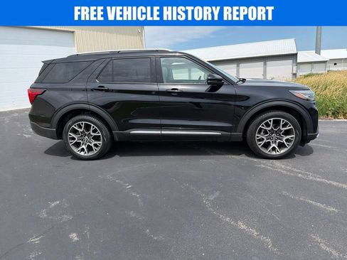 Used 2025 Ford Explorer Platinum w/ Ultimate Package AWD/4WD image 3