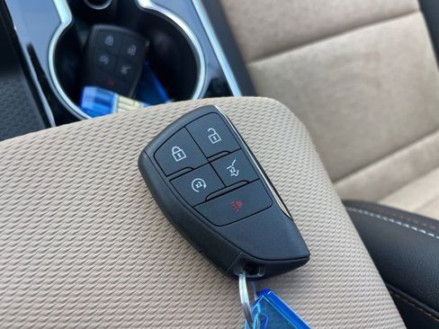 New 2026 Chevrolet Equinox ACTIV w/ Convenience Package III image 35