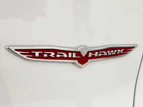 Used 2021 Jeep Cherokee Trailhawk w/ Trailer Tow Group AWD/4WD image 33