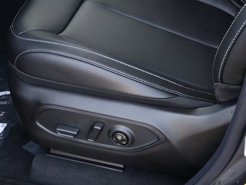 New 2025 Jeep Grand Cherokee Limited AWD/4WD image 13