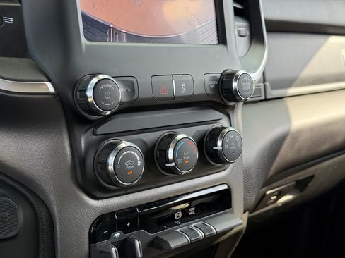 Used 2024 RAM 3500 Big Horn image 22