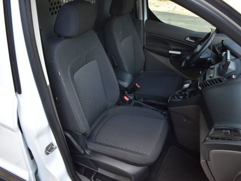 Used 2022 Ford Transit Connect XLT image 20