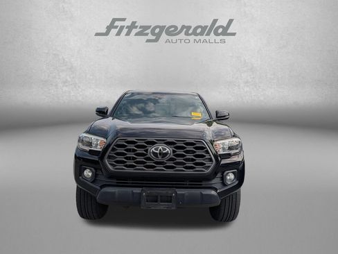 Used 2020 Toyota Tacoma TRD Off-Road AWD/4WD image 2