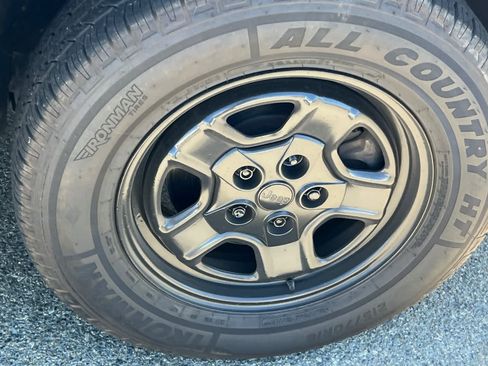 Used 2014 Jeep Patriot Sport image 15