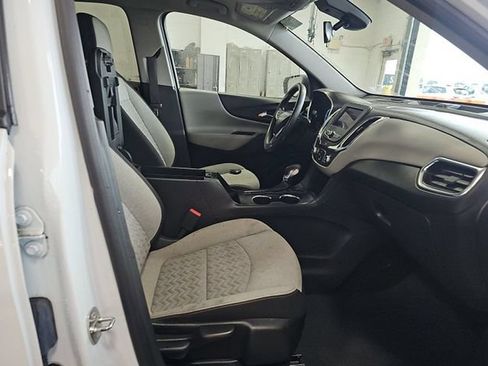 Used 2022 Chevrolet Equinox LS w/ LS Convenience Package AWD/4WD image 15