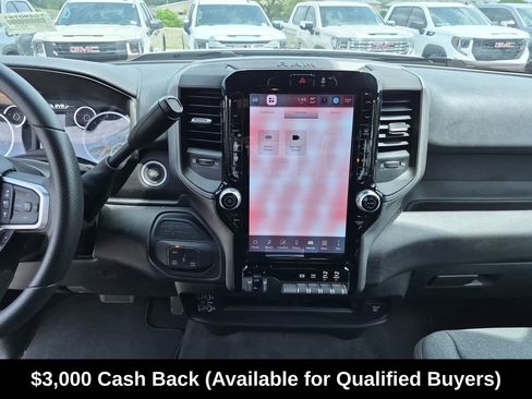 New 2026 RAM 2500 Tradesman AWD/4WD image 22