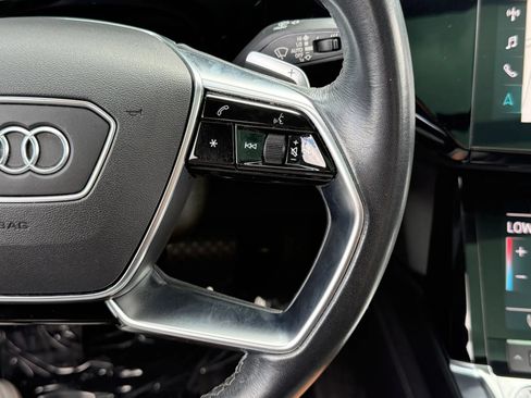 Used 2022 Audi e-tron Premium AWD/4WD image 20