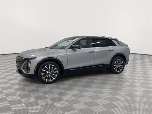 New 2026 Cadillac Lyriq Premium Sport image 5