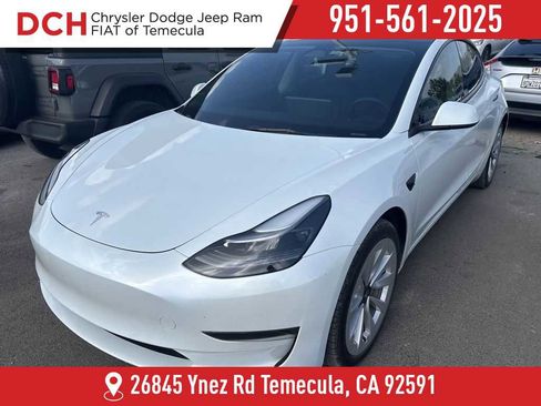 Used 2023 Tesla Model 3 Standard Range RWD image 1
