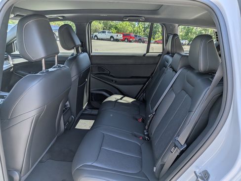 New 2026 Jeep Cherokee Overland AWD/4WD image 13