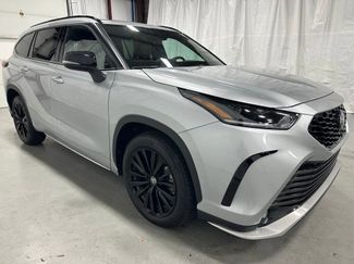 Used 2025 Toyota Highlander XSE video 1