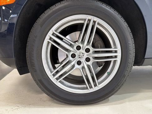Used 2018 Porsche Macan image 7