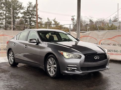 Used 2015 INFINITI Q50 Premium w/ Navigation Package image 6