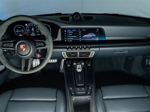 Certified 2026 Porsche 911 Targa 4 GTS image 25