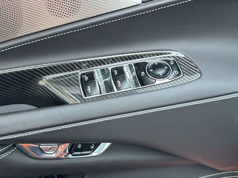 Used 2022 Chevrolet Corvette Stingray Premium Conv w/ Z51 Performance Package image 19