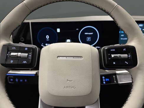 Used 2025 Hyundai Santa Fe Calligraphy image 18