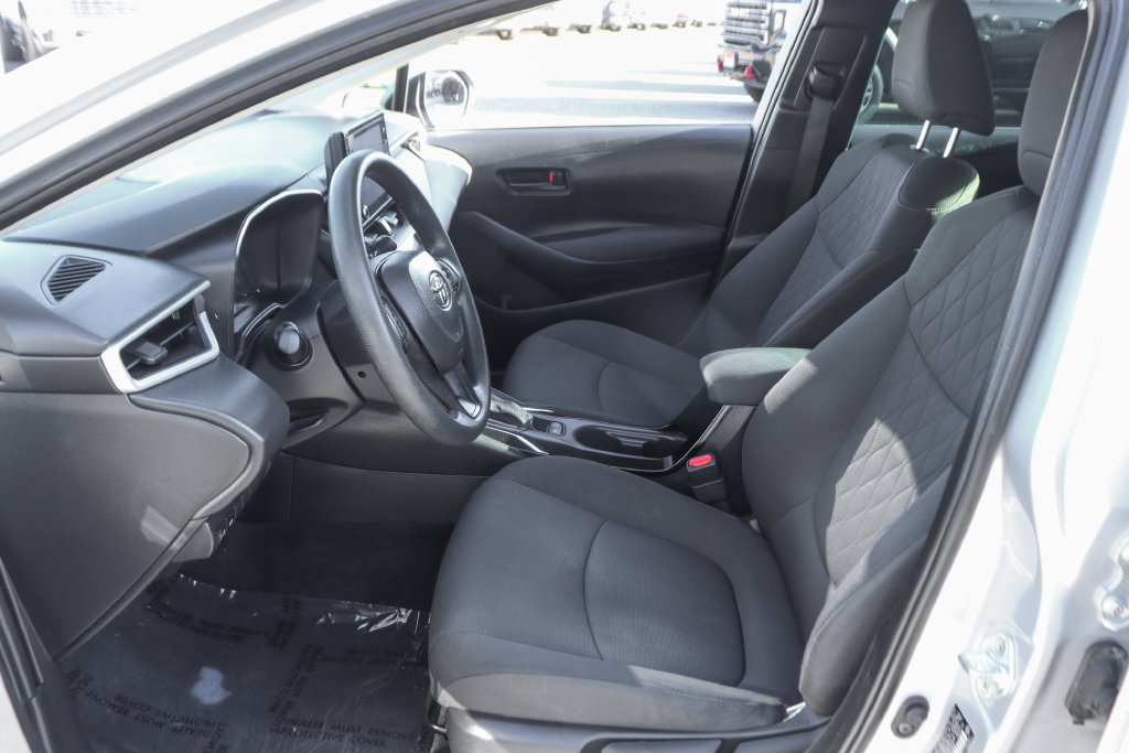 Used 2022 Toyota Corolla LE FWD image 16