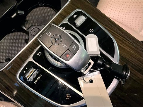 Used 2020 Mercedes-Benz C 300 Sedan image 13