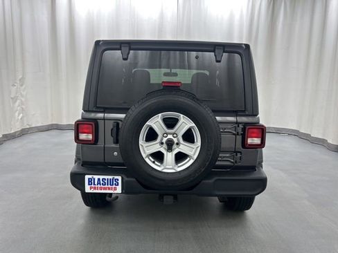 Used 2020 Jeep Wrangler Sport image 5
