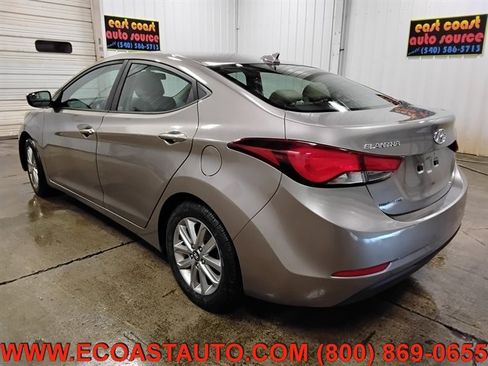 Used 2016 Hyundai Elantra SE w/ Option Group 02 image 6
