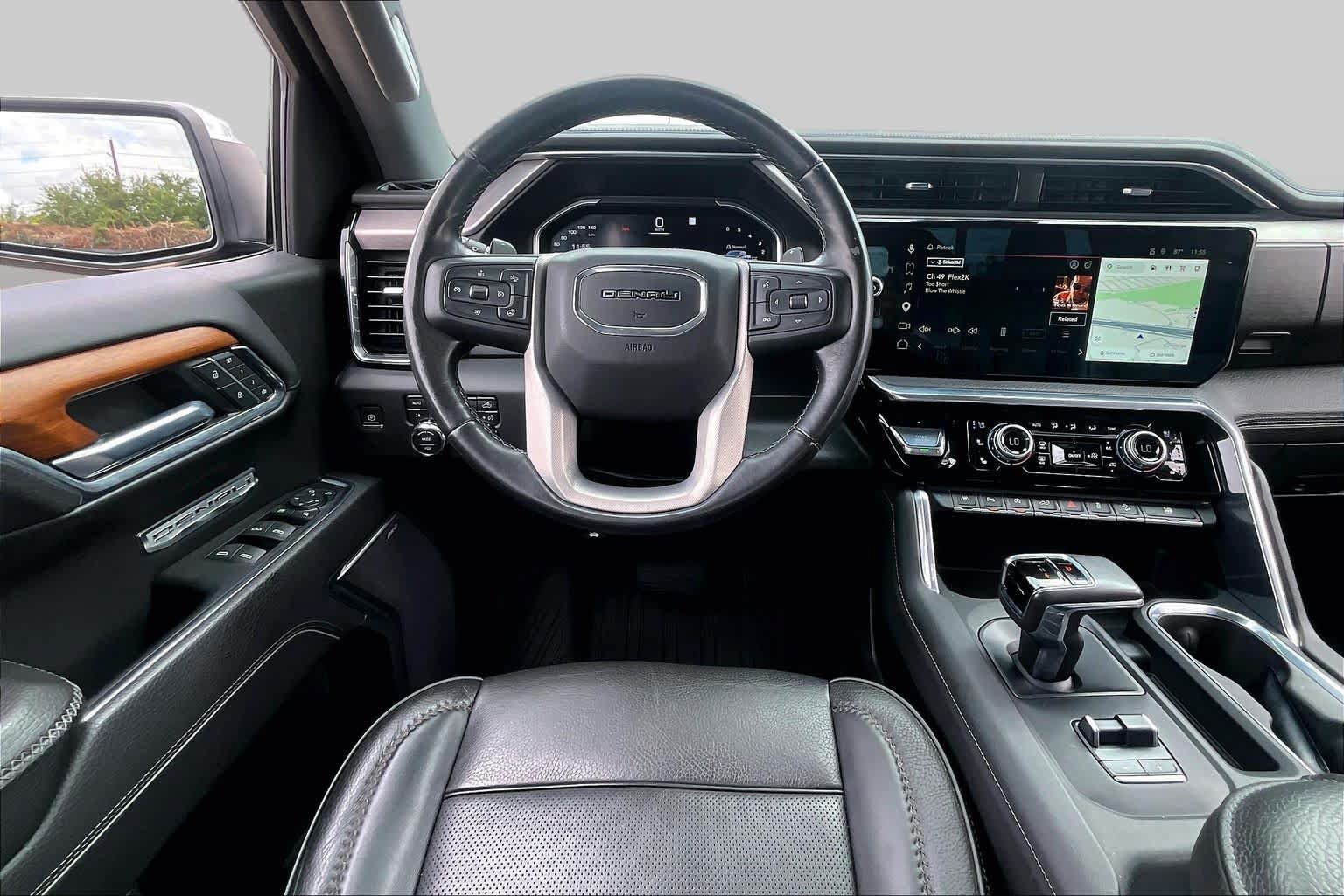 Used 2022 GMC Sierra 1500 Denali AWD/4WD image 6