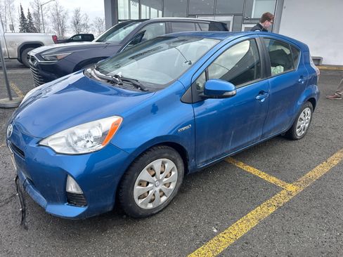 Used 2012 Toyota Prius C Two image 6