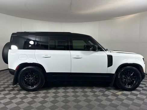 Certified 2024 Land Rover Defender 110 X-Dynamic SE image 9