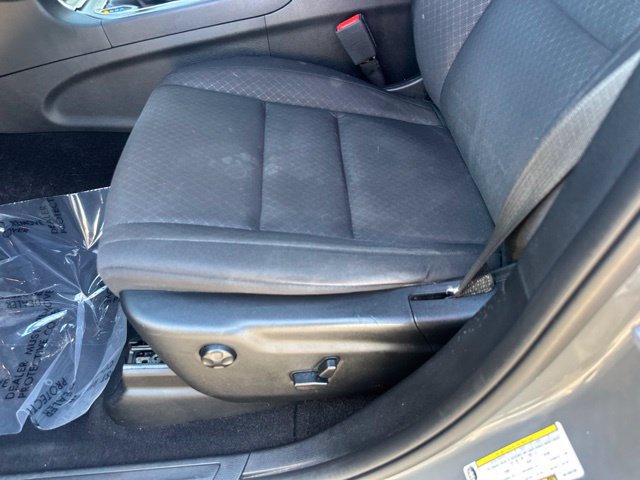 Used 2019 Jeep Grand Cherokee Laredo AWD/4WD image 25